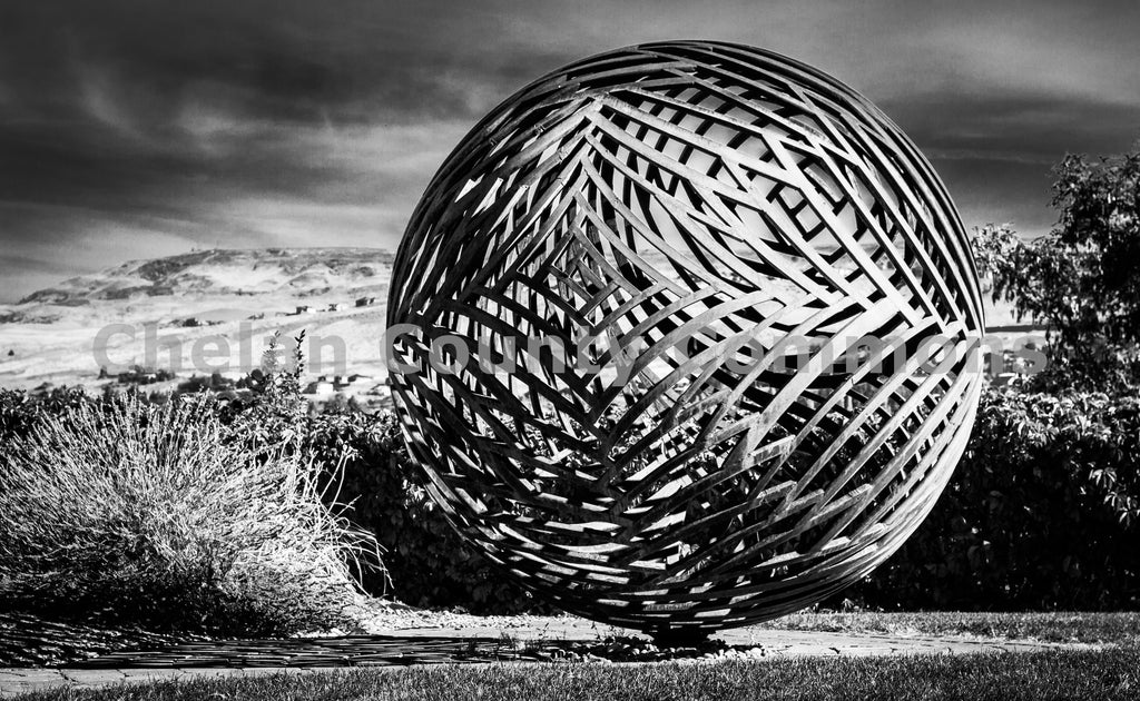 Ball Sculpture Loop Trail, by Josh Cadd | Capture Wenatchee