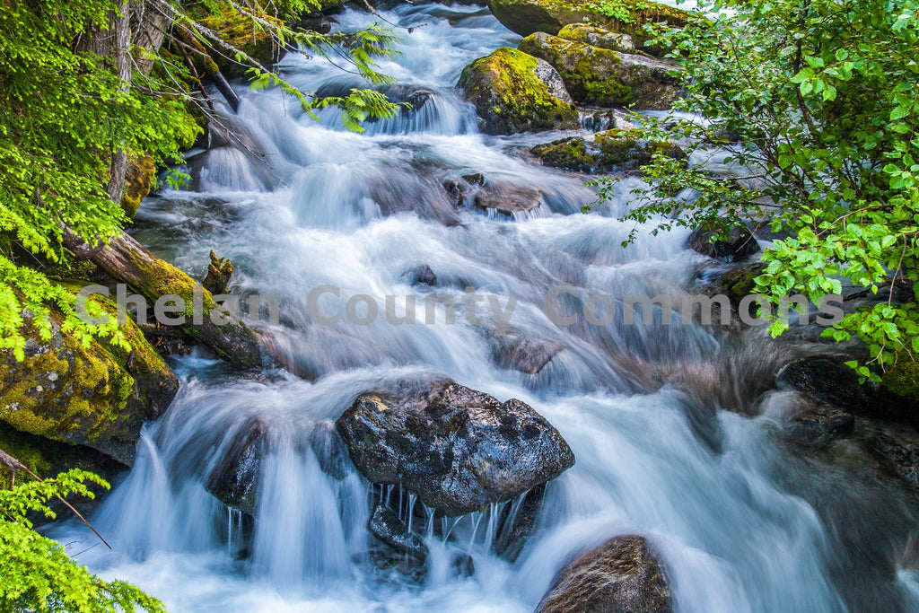 Colchuck Waterfall, by Josh Cadd | Capture Wenatchee