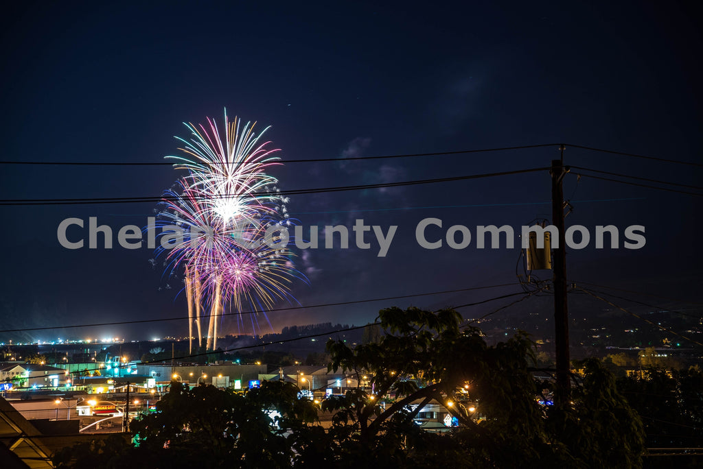 Fourth of July Fireworks Wenatchee, by Brian Mitchell | Capture Wenatchee