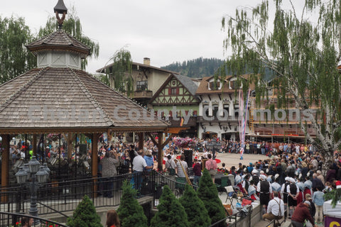 Maifest Crowd Downtown Leavenworth