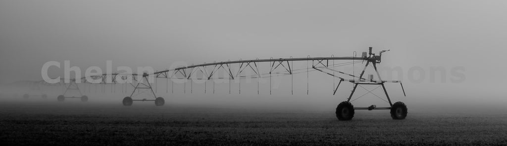 Irrigation In Quincy Fog, by Rob Spradlin | Capture Wenatchee