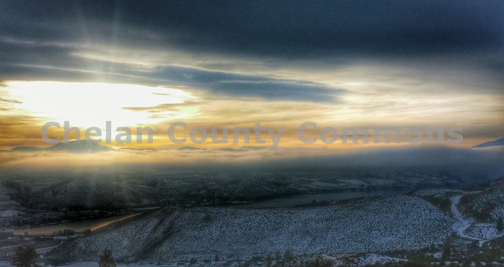Snow, Sun & Misty Hills, by Jared Eygabroad | Capture Wenatchee