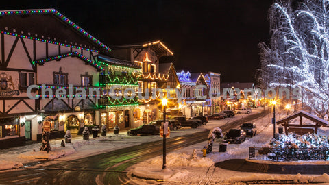 Leavenworth Front Street Lights