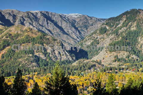 Leavenworth Mountains in Fall