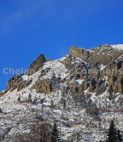 Frosted Saddle Rock
