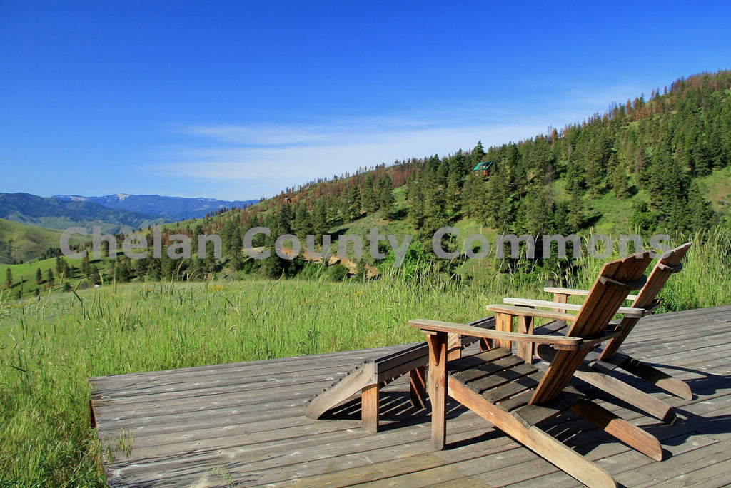 Chairs Overlooking Meadow, by Travis Knoop | Capture Wenatchee